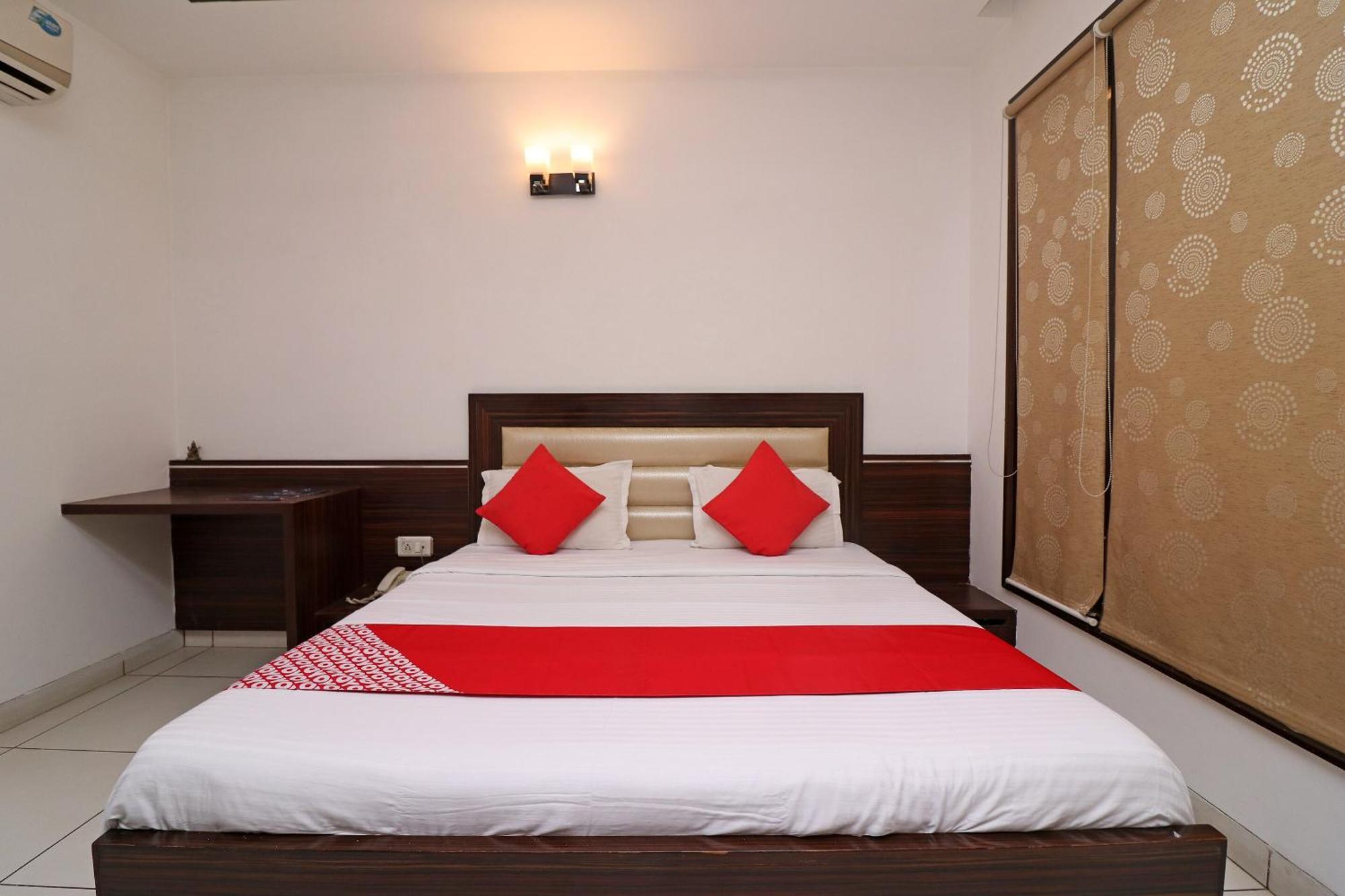 Wonderland Inn Near Aravali Biodiversity Park Гургаон Экстерьер фото