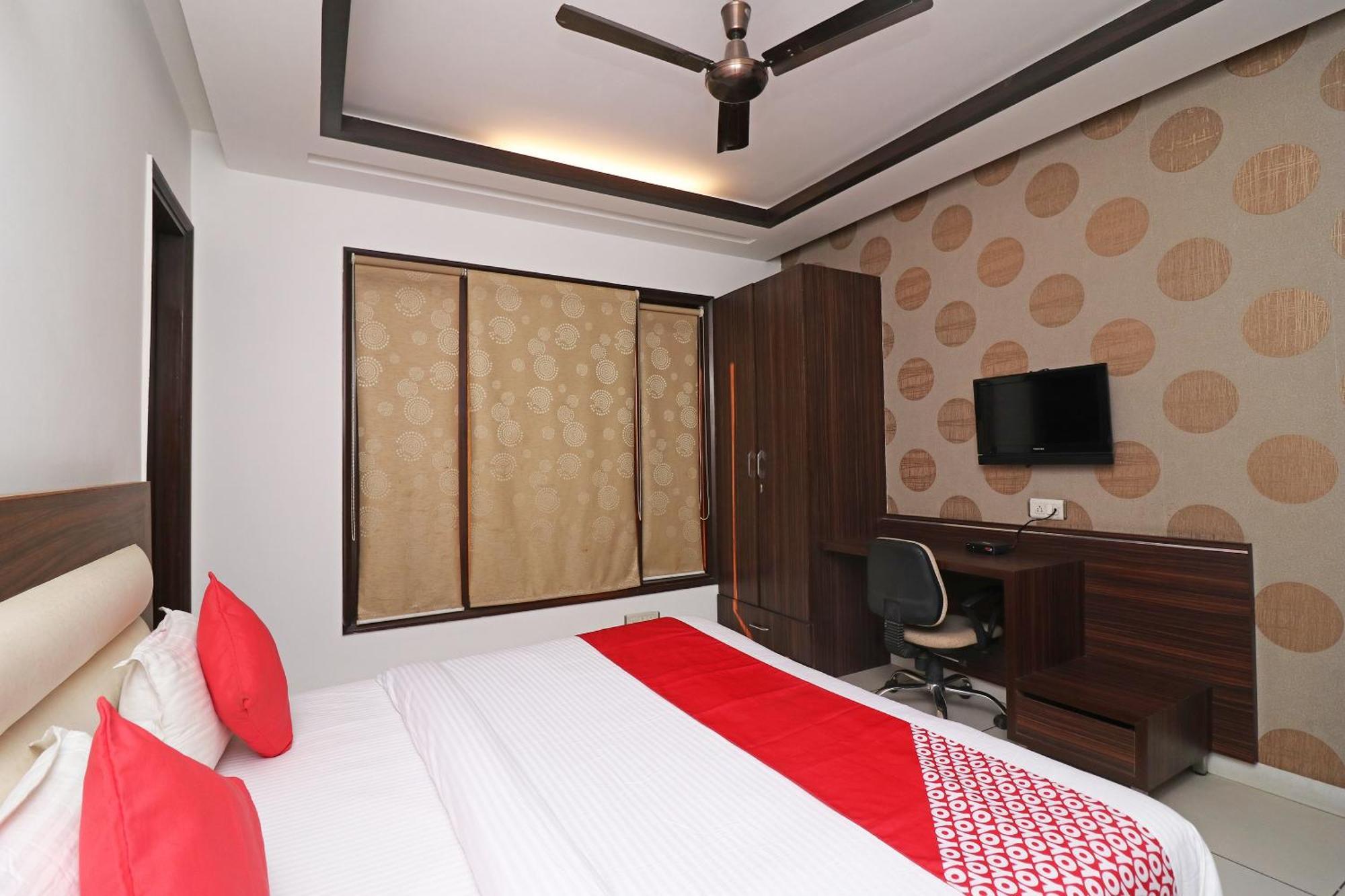 Wonderland Inn Near Aravali Biodiversity Park Гургаон Экстерьер фото
